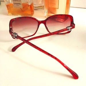 CHANEL Sunglasses Chunky Coco CC logo❤️